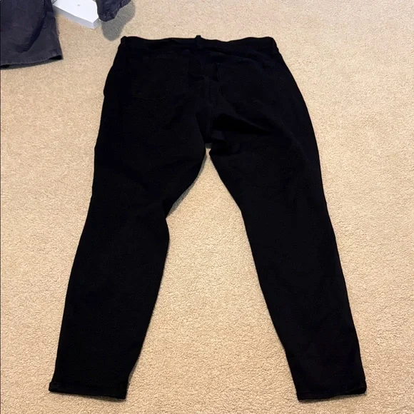 STS Blue Women's Black Jeans - Picture 2 of 2